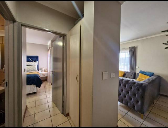 2 BEDROOM APARTMENT FOR SALE IN ESTHER PARK